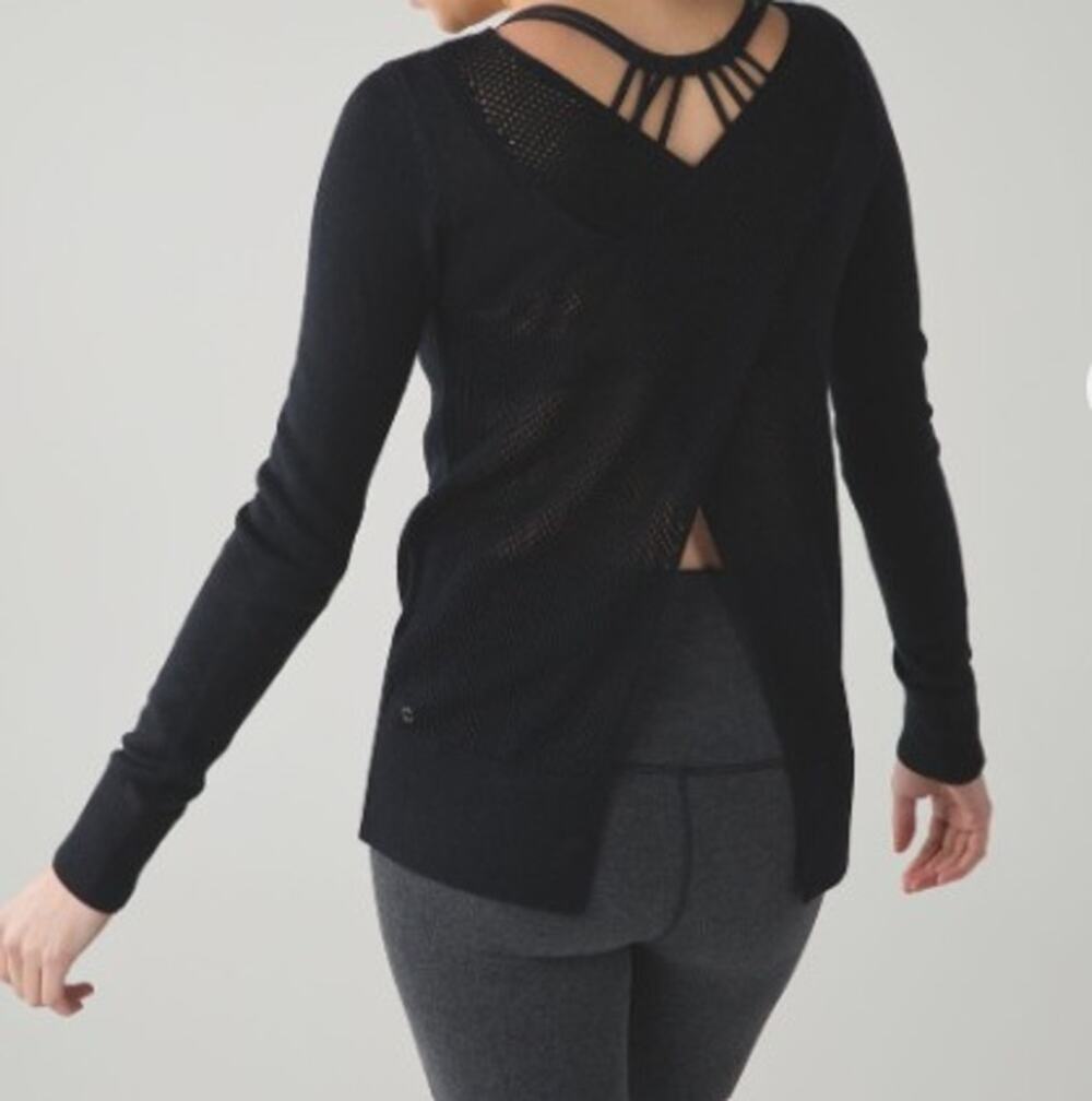 Lululemon Sunset Savasana Pullover II Black Knit Sweater W3M76S Fits Size 4
